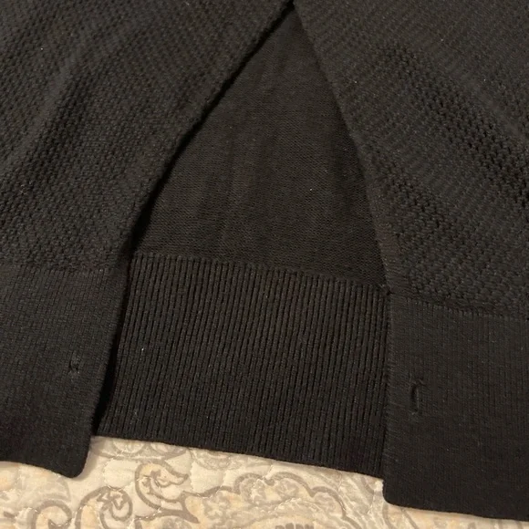 Lululemon Bhakti Life Sweater Women 8
Black Vented Yoga Activewear Knit Slit - Picture 6 of 13